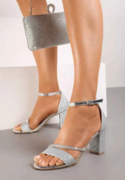 Silver sandale na blok petu