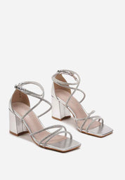 Silver sandale na blok petu