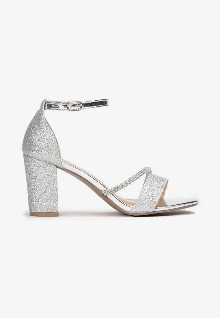 Silver sandale na blok petu