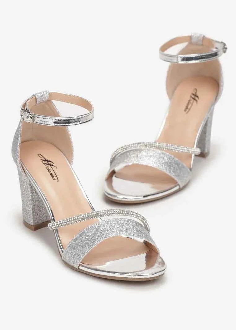 Silver sandale na blok petu