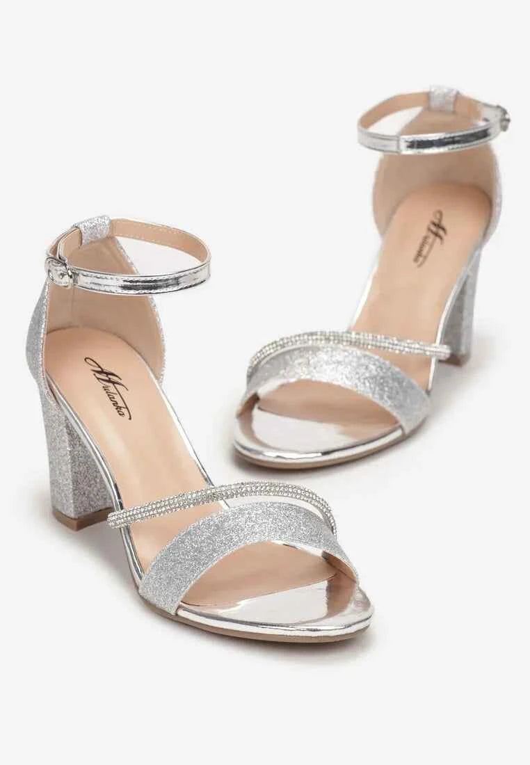 Silver sandale na blok petu