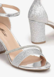 Silver sandale na blok petu