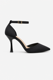 Black heels on a thin heel