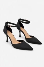 Black heels on a thin heel