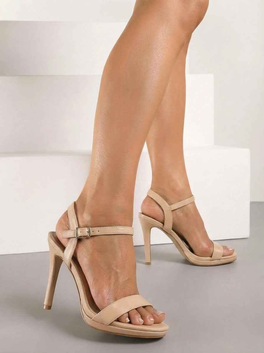 Nude sandale na tanku petu