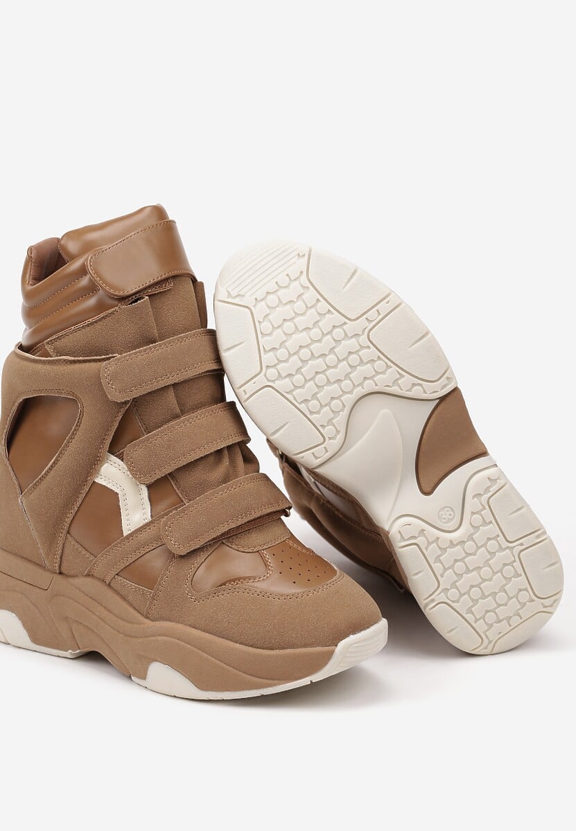 Camel sneakers with Velcro