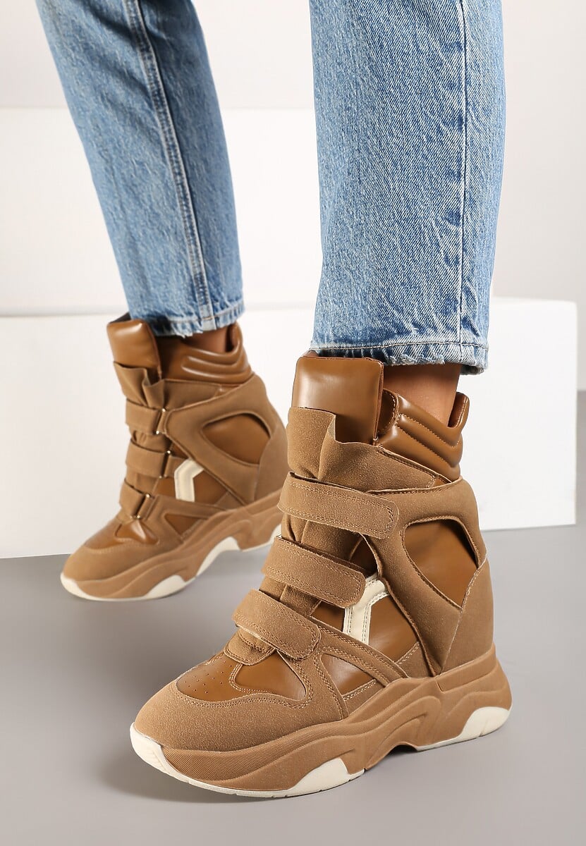 Camel sneakers with Velcro